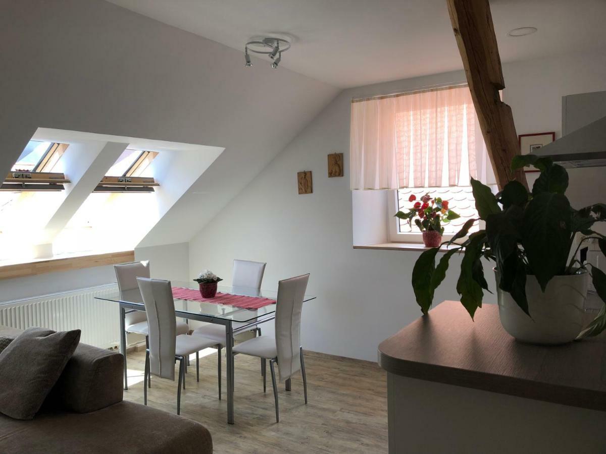 Apartma Linhartov Trg Radovljica Ngoại thất bức ảnh